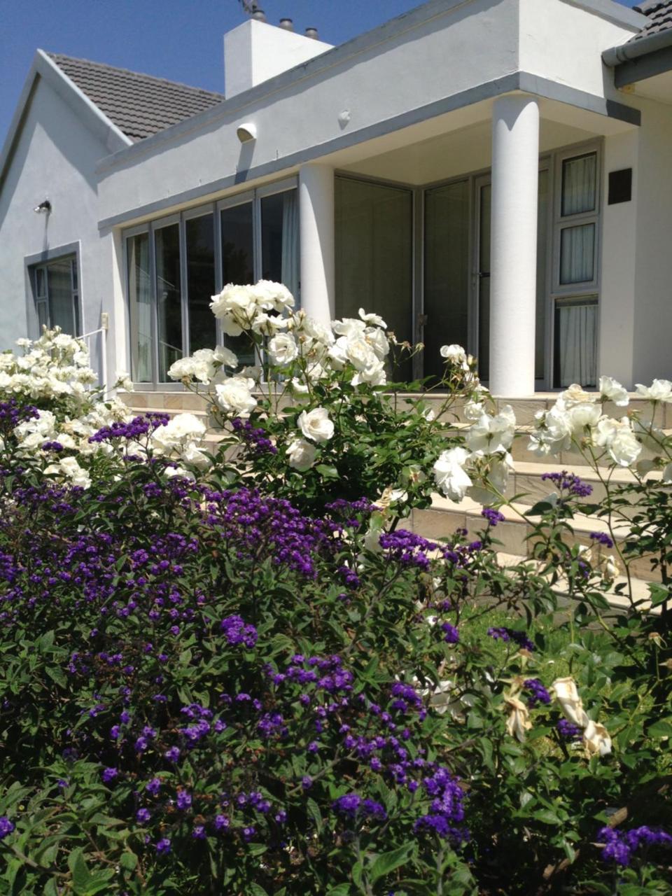 פארל Alba House Guest House מראה חיצוני תמונה
